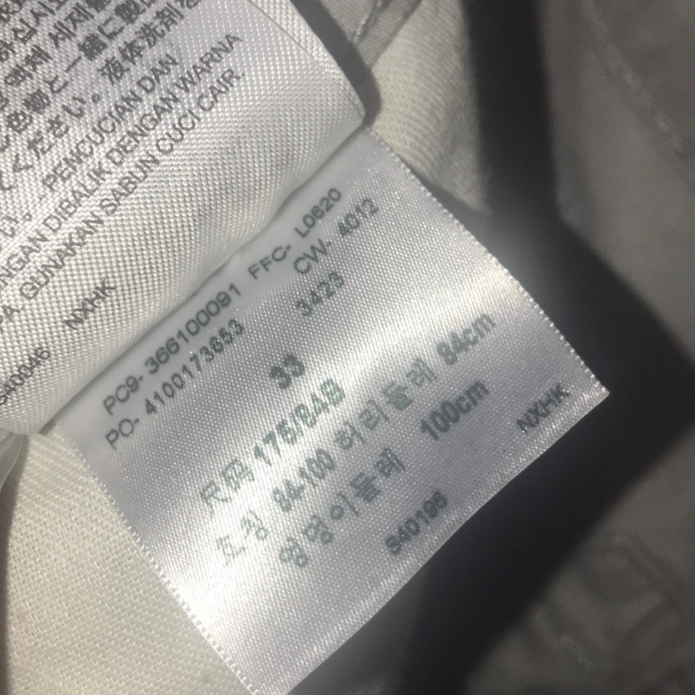 - Mens - Levi’s cargo utility shorts 33 - Picture 7 of 8